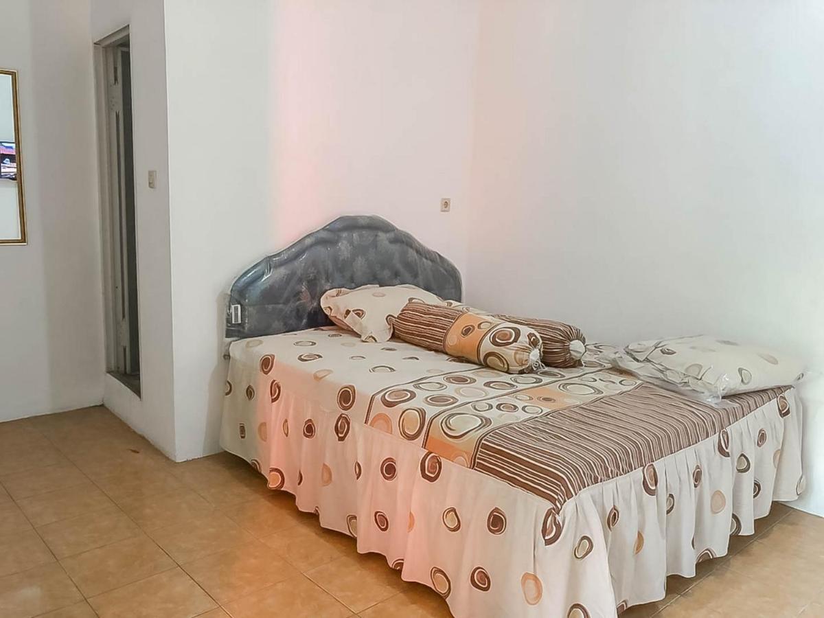 Rumah Panggung Guest House Syariah Mitra Reddoorz تْشيريبون المظهر الخارجي الصورة