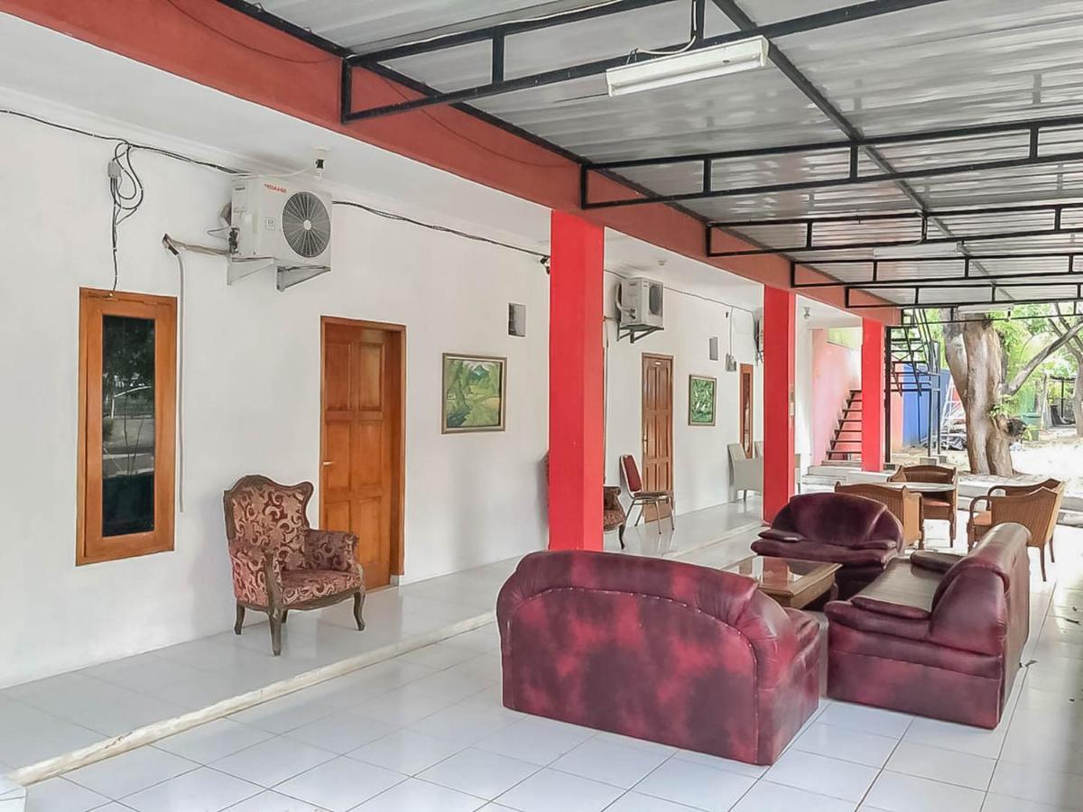 Rumah Panggung Guest House Syariah Mitra Reddoorz تْشيريبون المظهر الخارجي الصورة